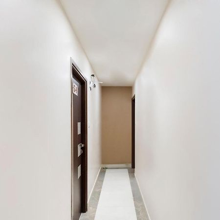 โอโย 69377 โฮเต็ล รูบี้ Hotel มุมไบ ภายนอก รูปภาพ