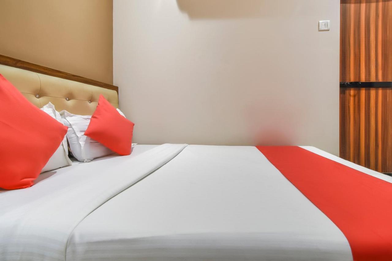 โอโย 69377 โฮเต็ล รูบี้ Hotel มุมไบ ภายนอก รูปภาพ